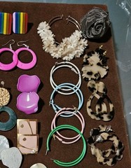 Wow Vintage 80’s & 90’s APX 60 Pairs of Earrings & More Lot Necklace/Bracelet