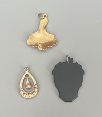 VTG Lot 10 Pendants Mixed Materials Cloisonné Acrylic Metal Enamel