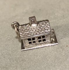 Vintage Sterling Silver Charm House Rhodium Plated Couple Standing In Front