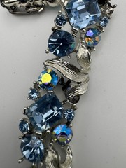 Vintage Lisner Necklace Blue Aurora Borealis AB Rhinestone Leaf Choker READ