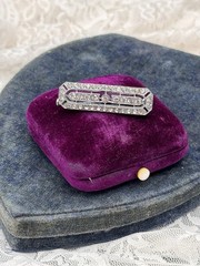 Art Deco Pin Rhinestone Bar Pin Trombone Clasp 1”