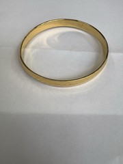 Vintage Signed Monet Gold Band Bracelet Great Condition 7 Inches