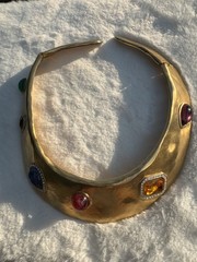RARE VTG LES BERNARD Gold Tone Faux Gemstone Rhinestones RUNWAY Collar Necklace