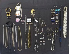 Large Lot Vintage Costume Jewelry Napier Monet Trifari Joan Rivers Heidi Klum ++