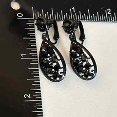 Vintage Jet Black Rhinestone Ladies Clip On Dangle Drop Earrings
