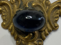 UNUSUAL VINTAGE STYLE METAL SPEC NY BLUE STONE CENTER DECORATION PIECE