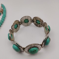 Vintage Southwestern Style Silver Tone Resin Stones Bead Necklace Bracelet Set