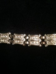 Vintage Rhinestone Bracelet Heavy Silvertone Unbranded 7.5 To 8.5 in With Link