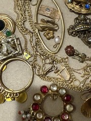 VTG Gold Plated Jewelry Lot Scrap 1/2 Lb Non Magnetic Victorian Rhinestone Grams