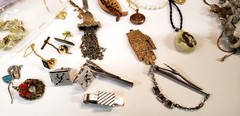 Vintage Estate Mixed Lot Costume Jewelry Signed Unsigned 93 PCS