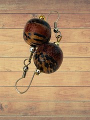 VTG EXOTIC WOOD BEAD EARRINGS TRIBAL DANGLE NATURAL GRAIN DESIGNS LIGHTWEIGHT