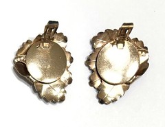 Vintage Clip On Earrings Leaves Clustered Black Gold Tone 2 Inches X 2 Inches