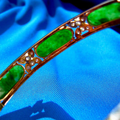 Original EARTH MINED Imperial Jadeite JADE Diamond Deco Bangle Bracelet 18K GOLD