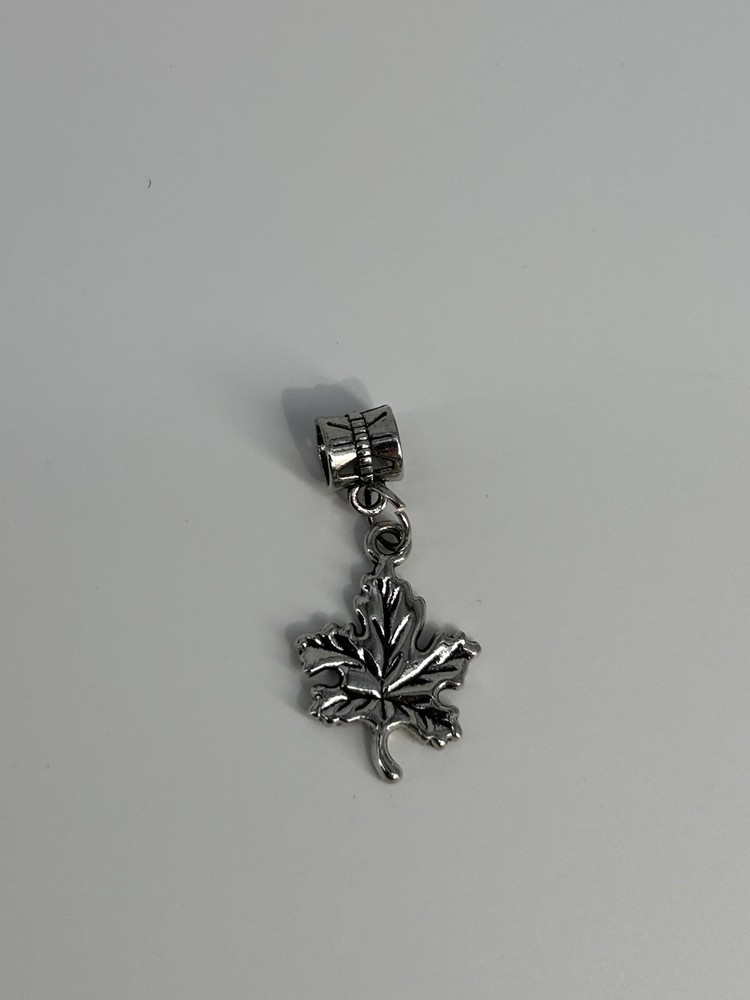 Vintage Maple Leaf Bracelet Charm Pendant Silver