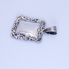 Vintage Sterling Silver 925 Repousse Engravable 1.5″ Womens Necklace Pendant