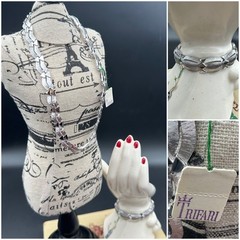 NWT VTG 1950s-1960s CROWN TRIFARI Silvertone Choker Necklace 2 Piece Set Jewelry
