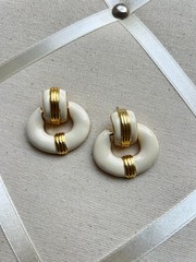 VINTAGE Erwin Pearl PEP White Enamel & Gold Tone Earrings