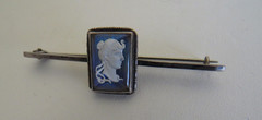VERY UNUSUAL STERLING SILVER & BUTTERFLY WING BROOCH WITH VICTORIAN LADY