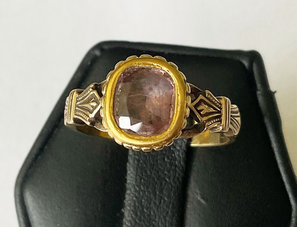 Antique 15k Georgian Yellow Gold Amethyst Ring