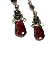 VINTAGE GARNET & MARCASITE STERLING SILVER LONG DROP EARRINGS