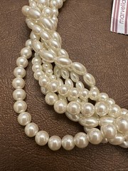 Vintage Marvella Gold Tone 8 strand faux pearl necklace Nwt