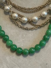 ￼Vtg PLASTIC MULTI STRAND WHITE AND GREEN NECKLACE – 1950’s- Costume Jewelry