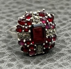 Vintage Art Deco Era Bohemian Garnet Marcasite Sterling Silver Ring Size 5.5