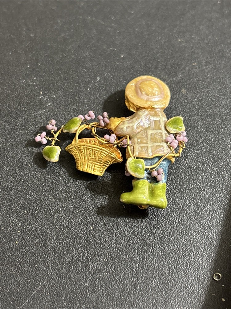 Vintage “Garden Gal” Brooch/Pin Flowers Nature 1.75” x 2” PB1