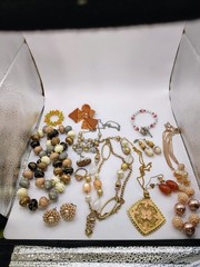 S540 Vtg Wearable Jewelry Lot Some Signed Statement Necklaces Earrings More 281g