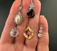 Vintage Crystal Rhinestone Mix Pendant Lot Of 12 Gold Silver Tone Ladies NICE