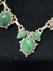 VINTAGE STERLING SILVER ART DECO GREEN STONES 15 INCH NECKLACE 25.9 GRAMS