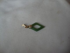 VTG 1970s HANDMADE GREEN JADE FENG SHUI DIAMOND YELLOW GOLD FILLED CHARM/PENDANT