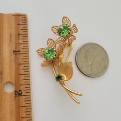 Vintage Uranium Glass Rhinestone In Gold Tone Filigree Flower Brooch Pin