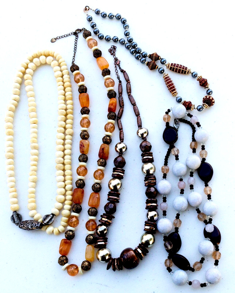 Vintage Lot of 5 Earth-tone colors Bead necklaces – Lot #23
