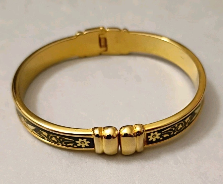 Vintage Damascene Bird Spring Hinged Bracelet Ornate Gold Tone & Black 6-3/4″