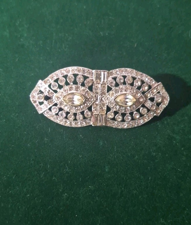 Vintage Designer Silver Toned Rhinestone Brooch Pin Elegant 2 1/4″ Long & Marked