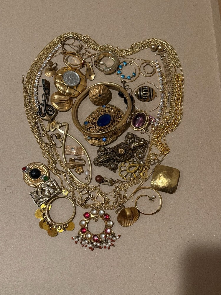 VTG Gold Plated Jewelry Lot Scrap 1/2 Lb Non Magnetic Victorian Rhinestone Grams