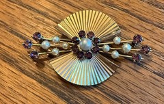 Signed Krementz Gold Tone Fan Brooch Glass Amethyst & Faux Pearls