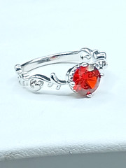 Red CZ Cubic Zirconia Faceted Gemstone Sparkle Silver Tone Vine Band Ring Size 7
