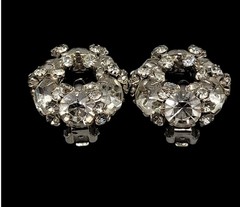 Signed Vintage Warner Clear Rhinestone Wreath Clip On Earrings 1950 Original Box