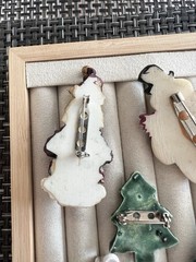 Vintage Christmas Brooch Lot 8pc Resin Metal Clay Snowman Tree Santa Heart 1990s