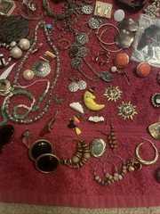 Lot Vintage Costume Jewelry Modern Mixed Wear Craft Resell Necklace Earrings Etc