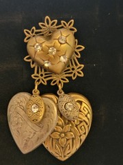 Vtg Art Nouveau Victorian Revival Triple Heart Charm Dandling Clip On Earrings