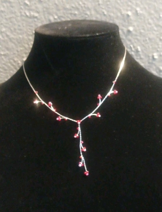 Vintage Cookie Lee Elegant 14″ Silver tone Red Rhinestone Branched 2″ Lariat
