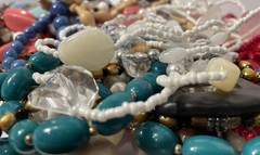 4Lb Mixed Mystery Jewelry Lot Vintage Mod Boho Bead Necklaces Bracelets Earrings
