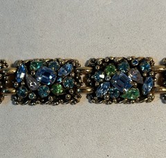 Vtg. Barclay Gold Tone Multi Color Rhinestones Necklace 14 7/8″