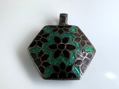 Vintage Indian Meenakari Reversible Enameled Floral Pendant 3g 24mm Length