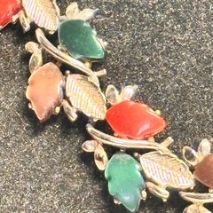 NECKLACE Thermoset fall autumn colors goldtone metal hook clasp vintage 15 1/2″