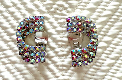 VINTAGE BLUE and PINK AURORA BOREALIS SWIRL BROOCH and EARRING SET