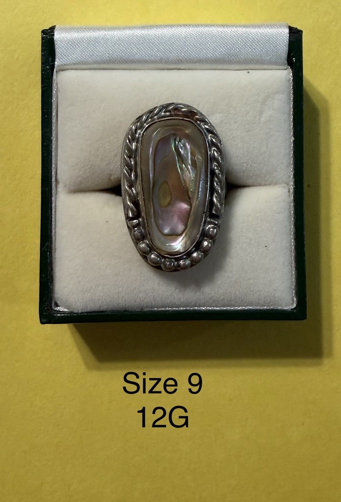 Vintage Sterling Silver And abalone shell cabochon Ring Size 9